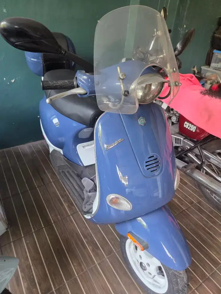 Vespa ET4 2002 langka