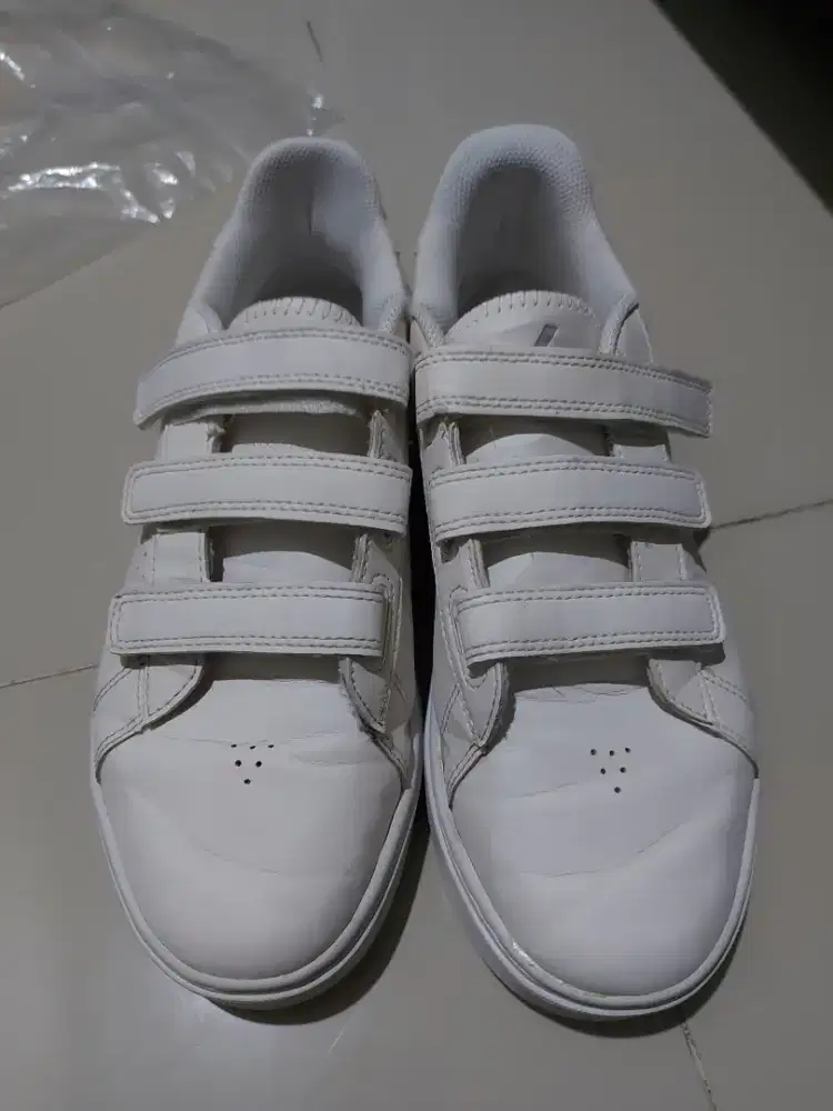 League sepatu original size 42