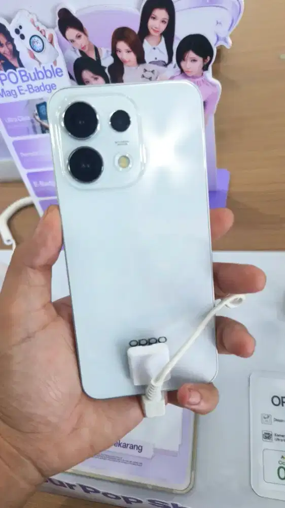 Oppo Reno 16 F 5G