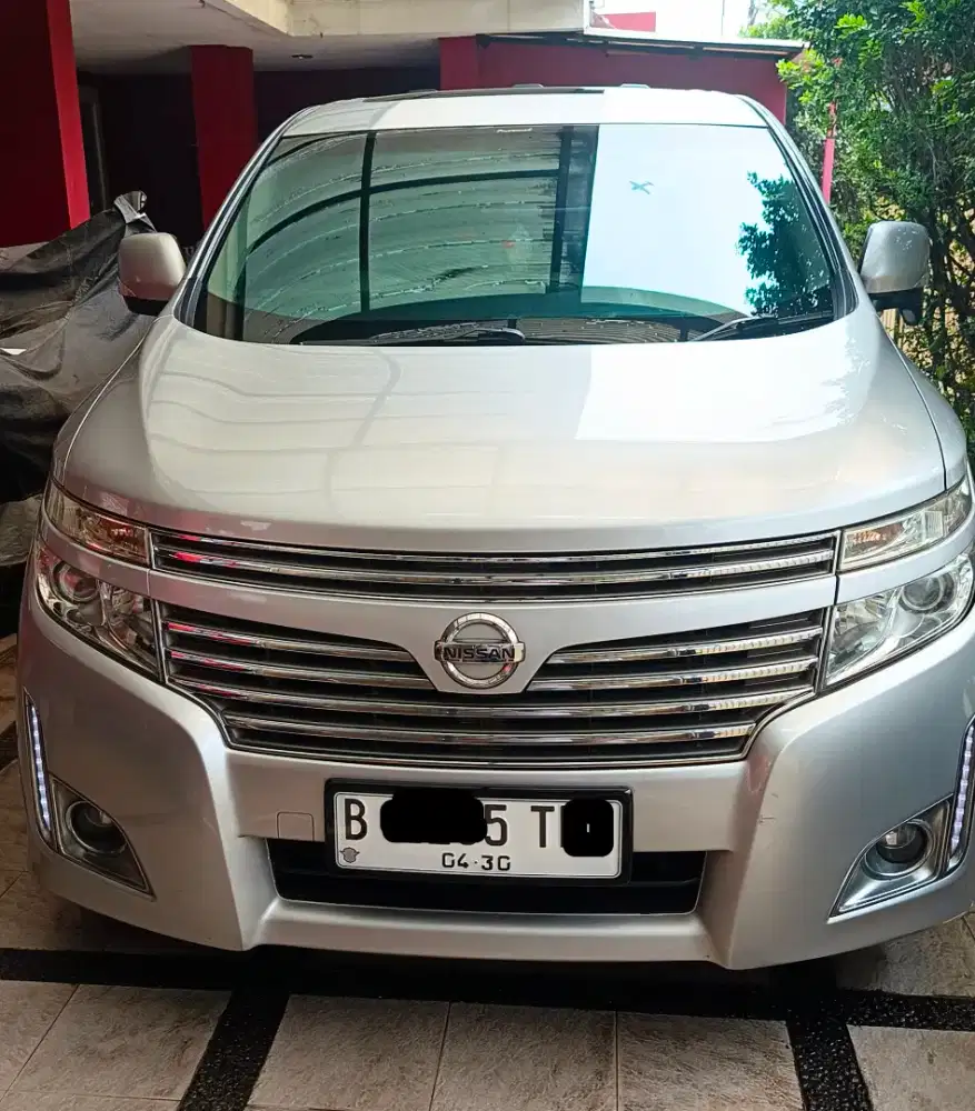 Nissan Elgrand 3.5 HWS AT 2011