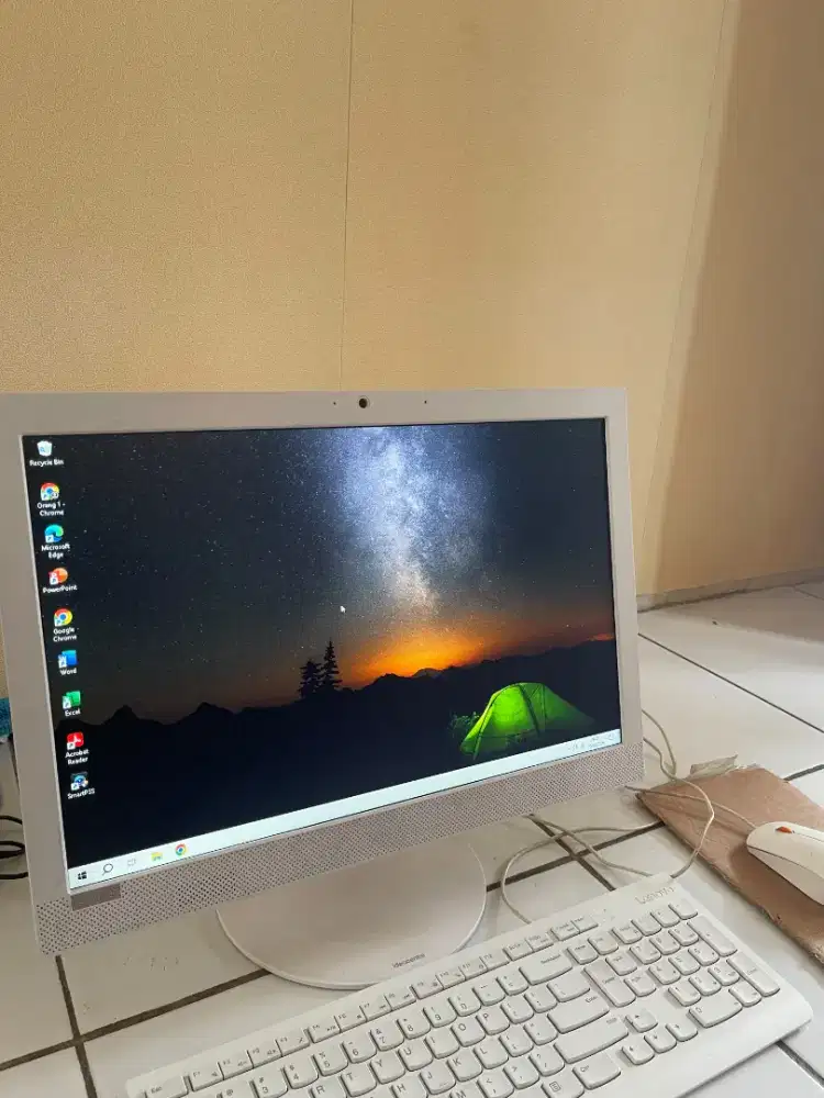 PC AIO Lenovo 330 F0D8 Fullset Layak Pakai