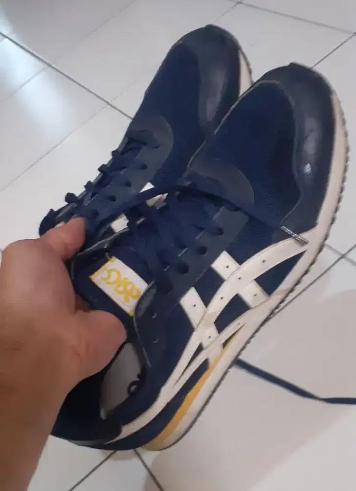 Sepatu Asics Tiger Runner (ORI). Size 44-45 insole 29 cm