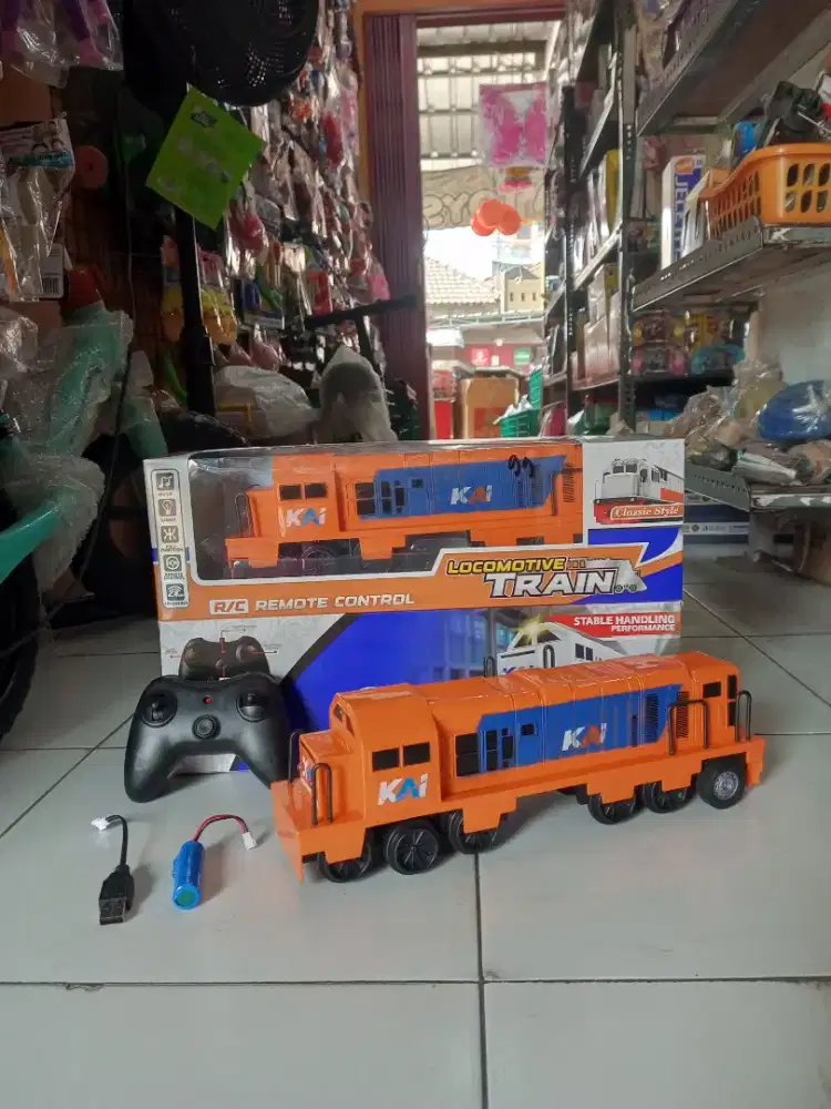 Mainan anak remot control kereta locomotif train cas
