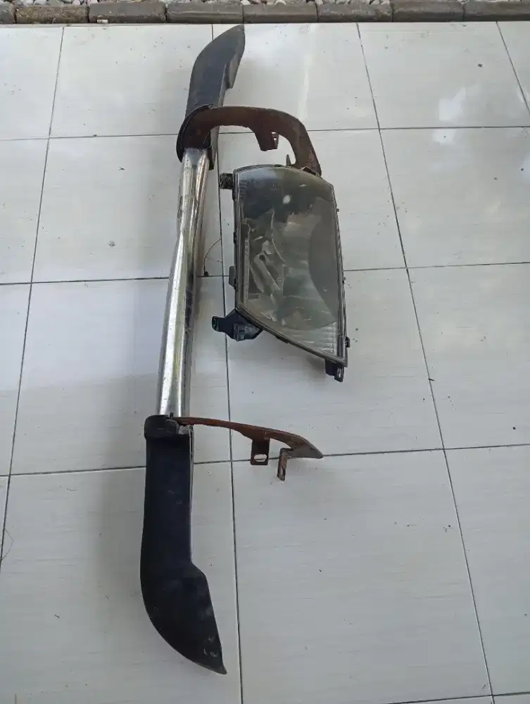 Bemper dan lampu Bekas
