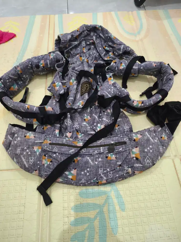 Gendongan Bayi CuddleMe