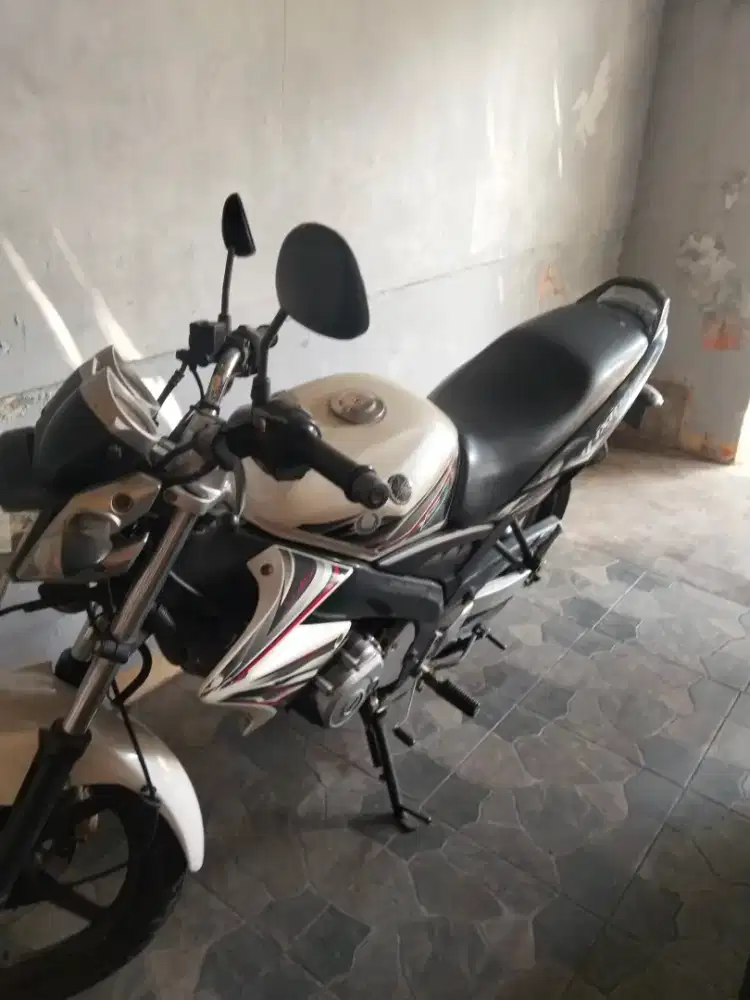 Yamaha Vixion Tahun 2012