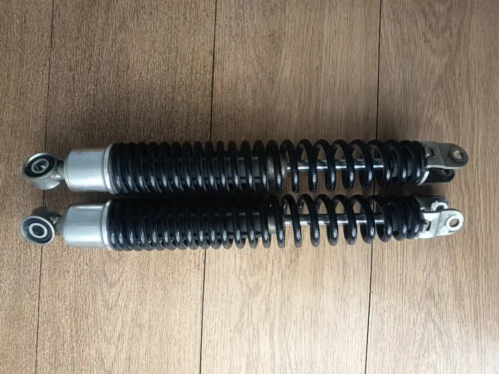 Di jual, shockbreker politron fox R