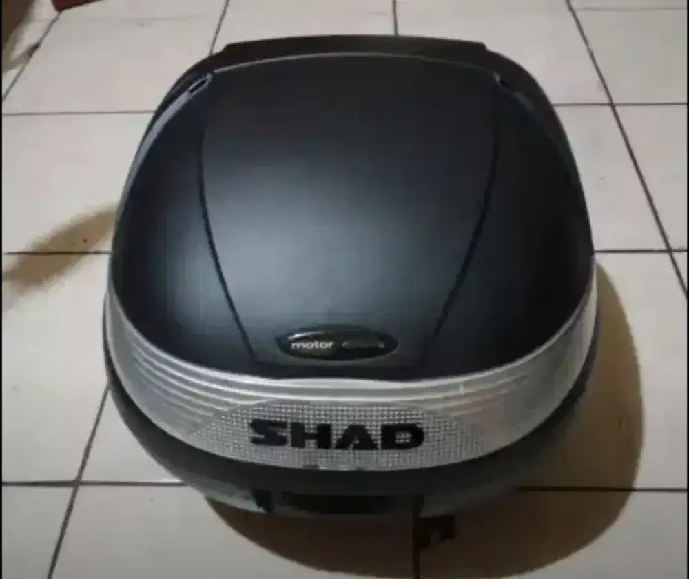 Di jual box shad 29 punya orang tua masih mulus 600 nego.