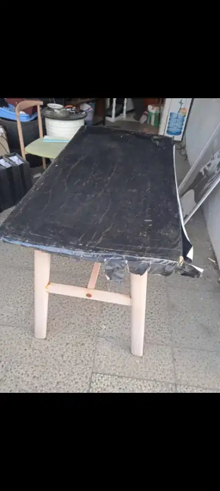 Meja kaki besi utk di cafe