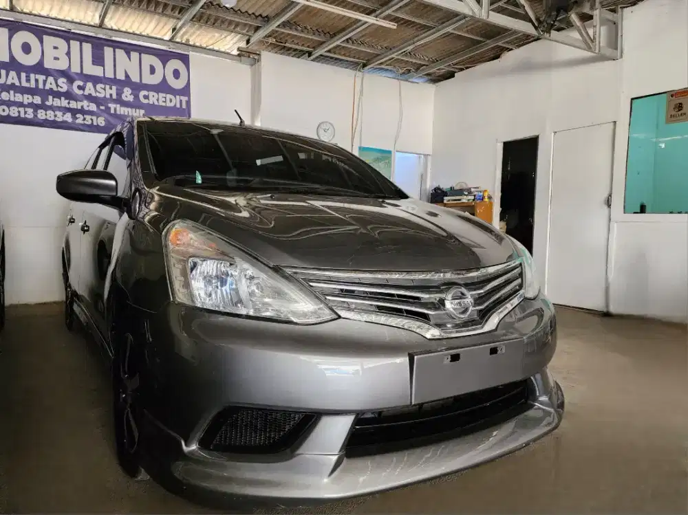 Grand Livina a/t 2017 Dp suka 2