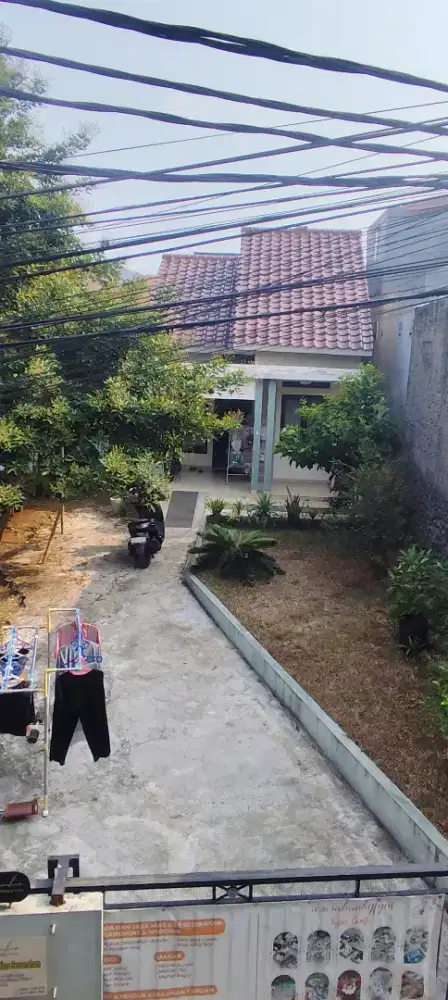 Rumah serasa villa di lenteng agung