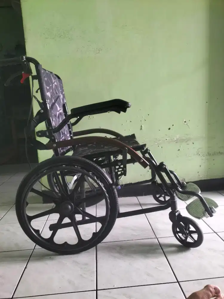 Kursi roda masih bagus