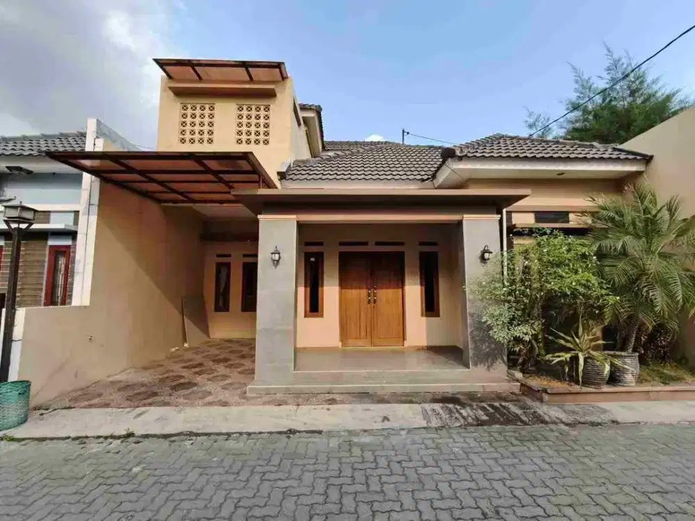 Rumah Cluster Bagus Full Furnish di Colomadu