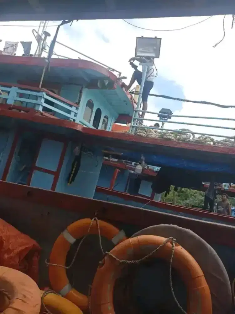 Butuh 2 tenaga kerja yang siap kerja di hari ini