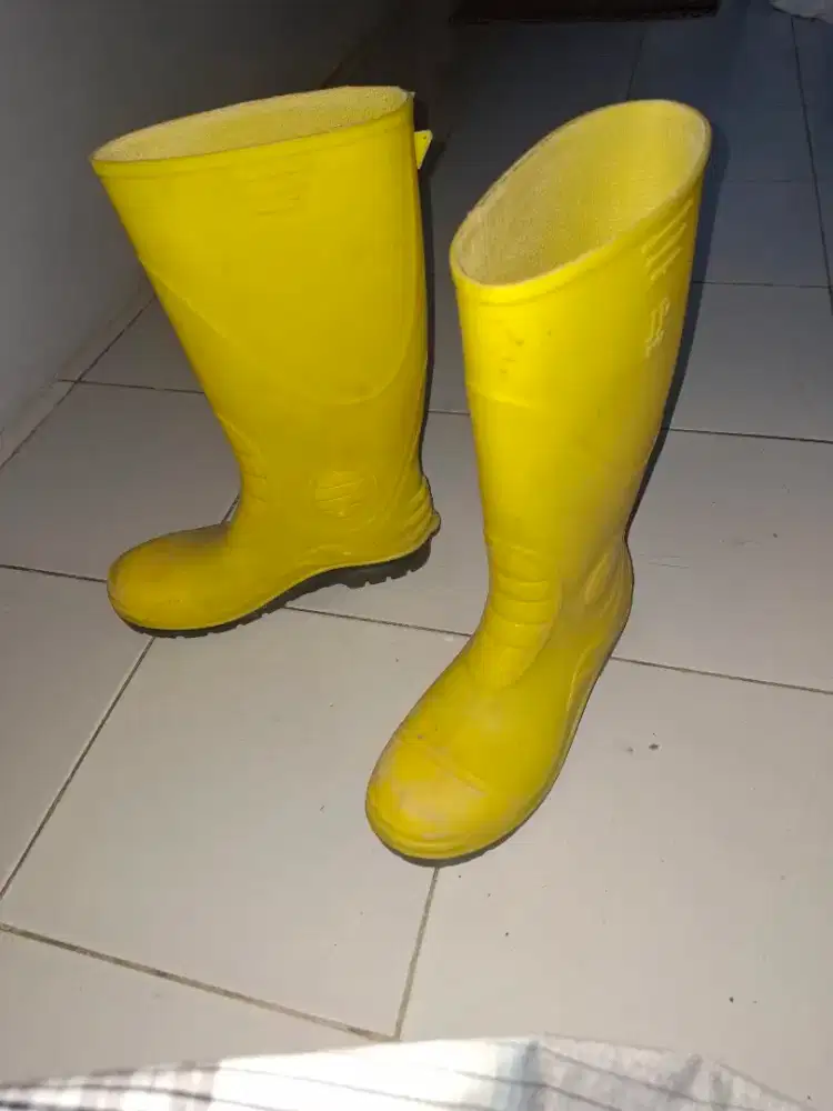 Sepatu Boots  JP