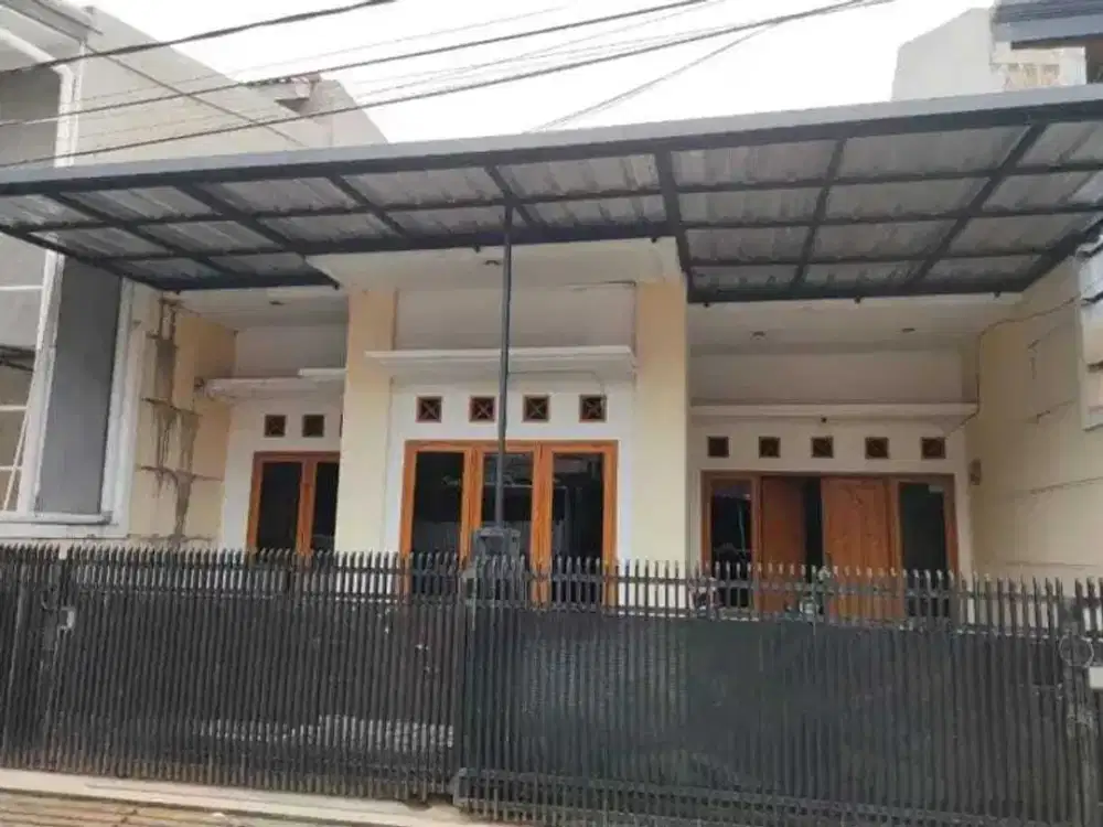 Rumah Siap Huni Nyaman di Dekat Komplek Pratista Antapani