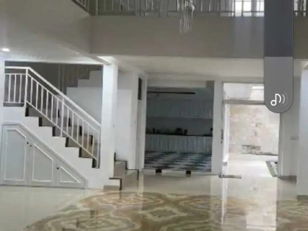Rumah Mewah Modern Klasik Dalam Komplek di Bojongsoang