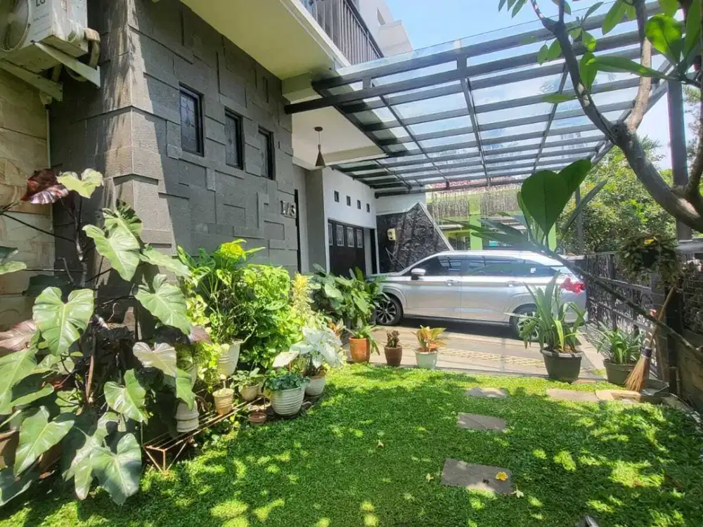 Rumah Lux Nyaman Dalam Komplek Elit di Antapani Bandung