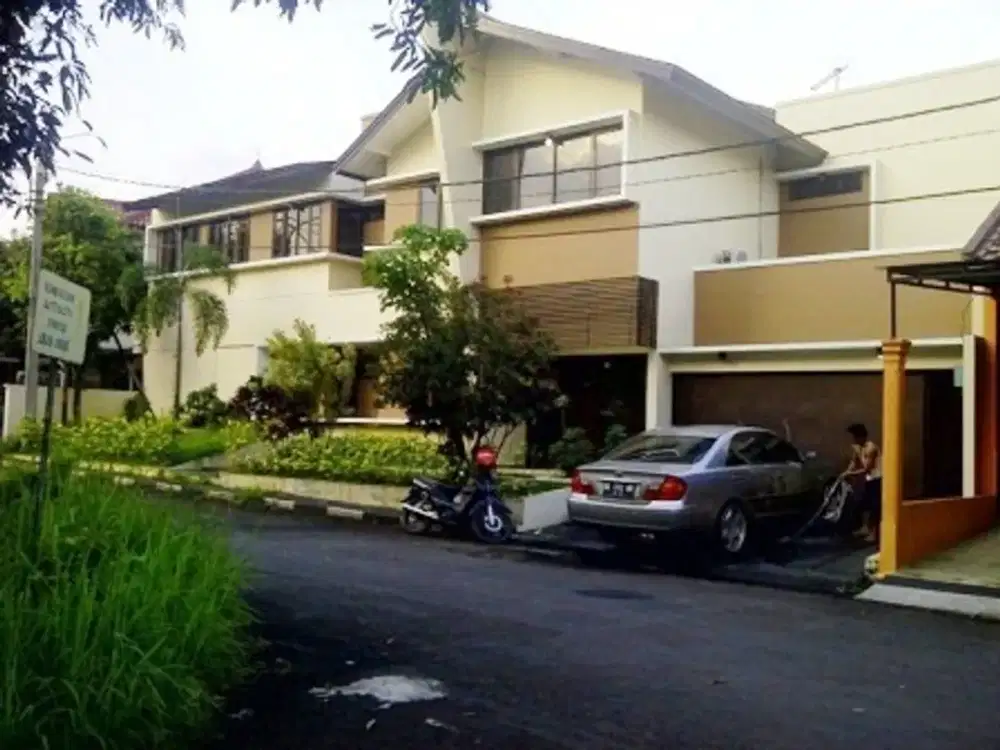Rumah Siap Huni Ada Minipool Dalam Cluster di Arcamanik