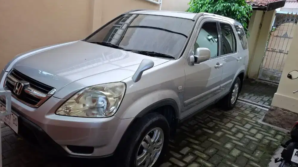 CRV 2.0 Th 2003, MT, warna Silver