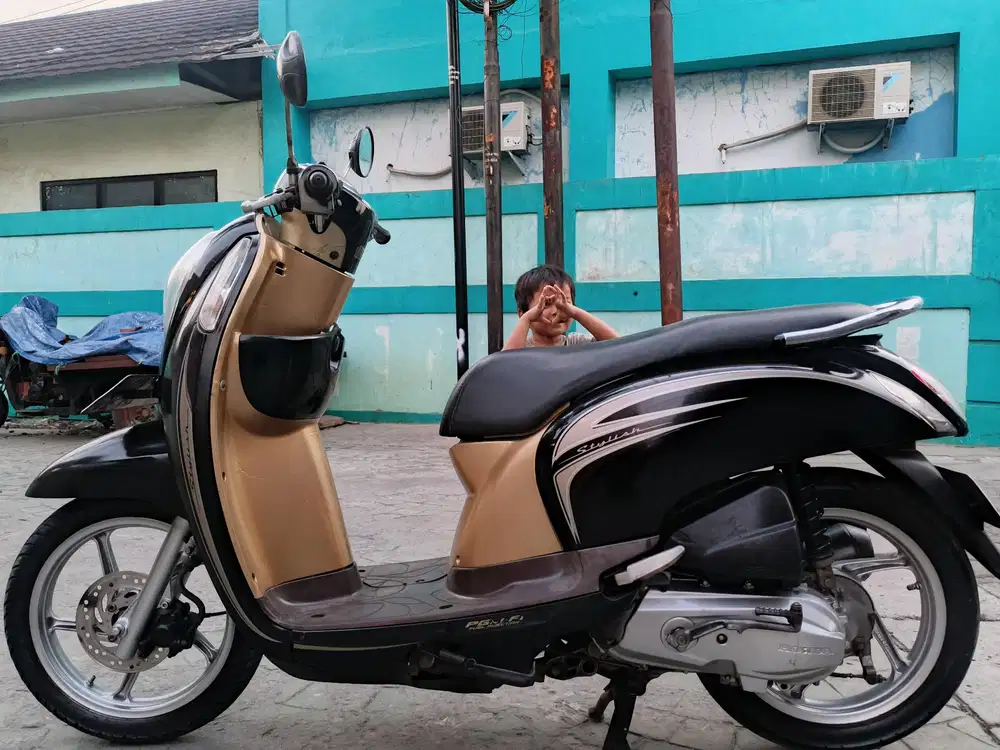 Honda scoopi stylish Fi 2014 stater tokcer