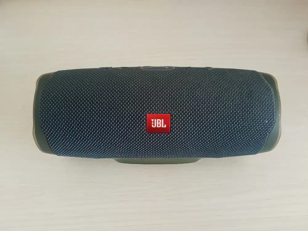 JBL charge 4 ( original )
