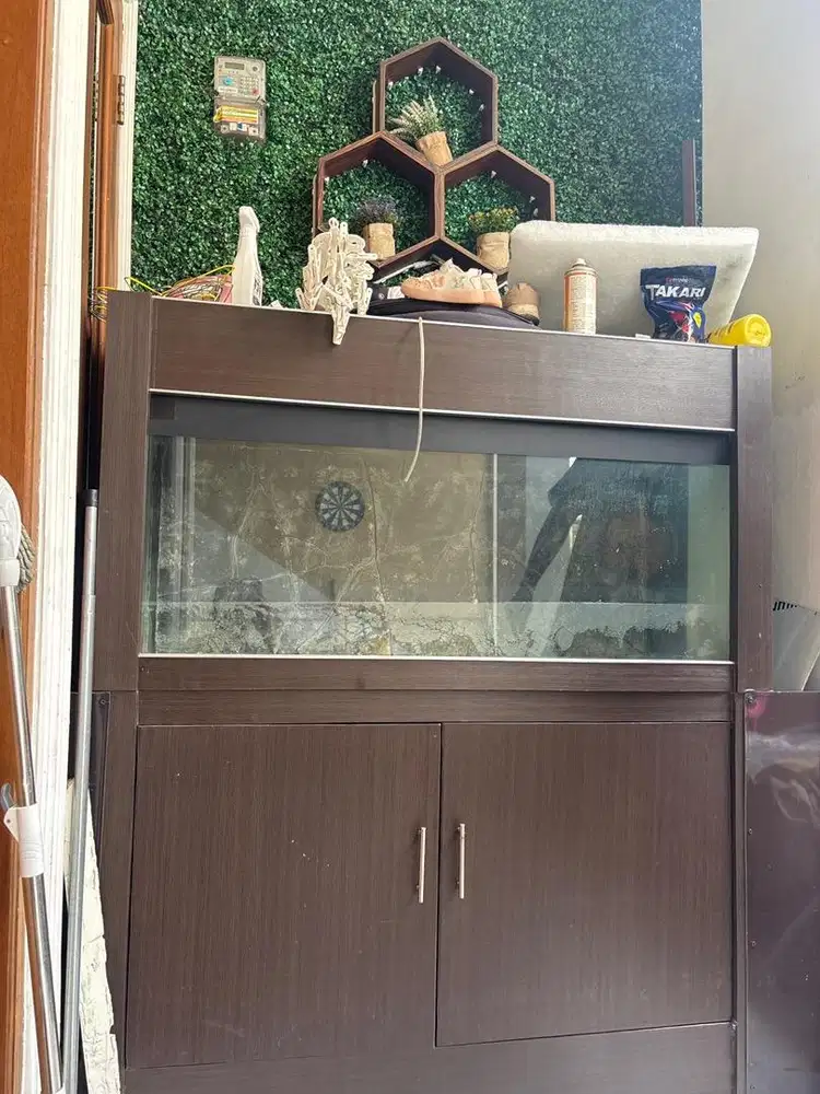 Aquarium plus kabinet