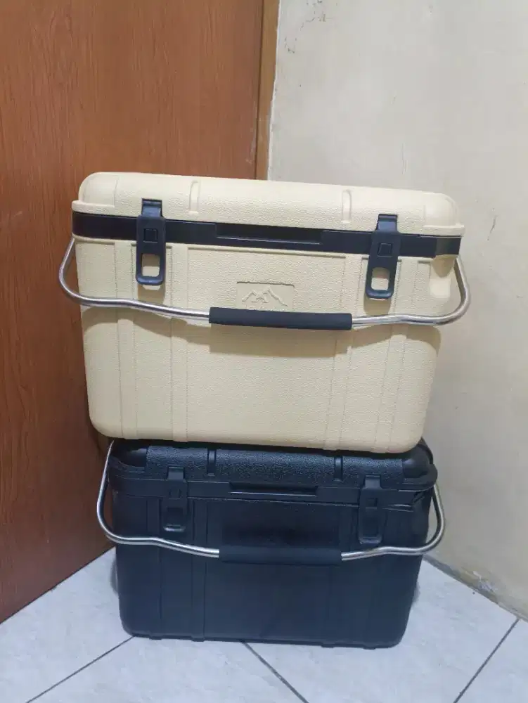 Cooler box 40Liter