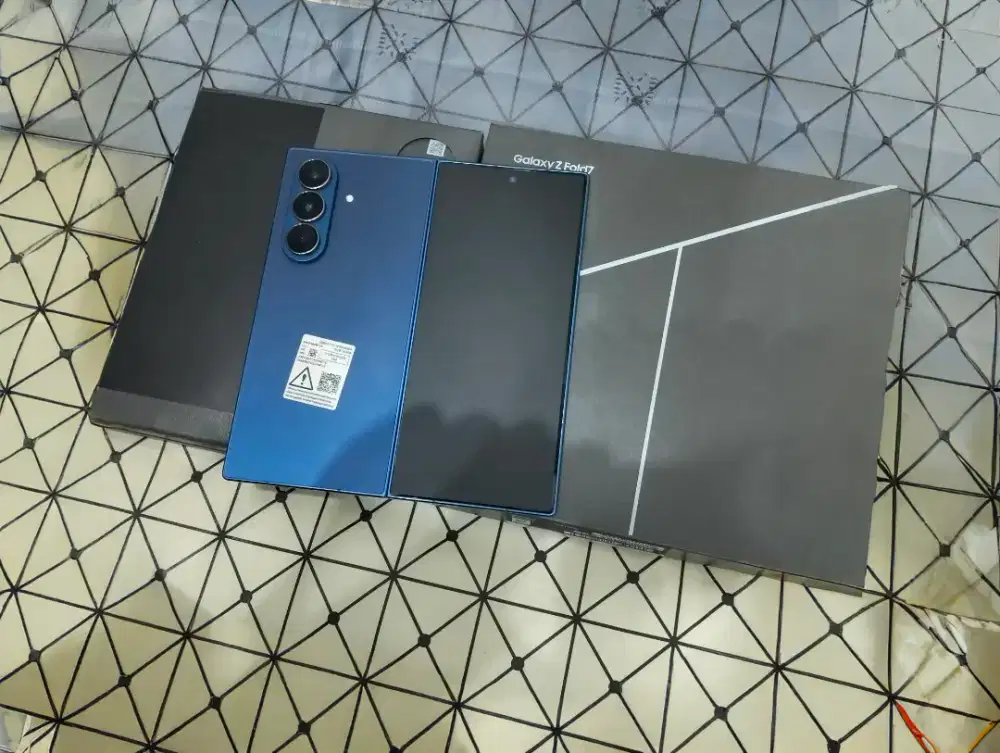 Galaxy   Z Fold7
