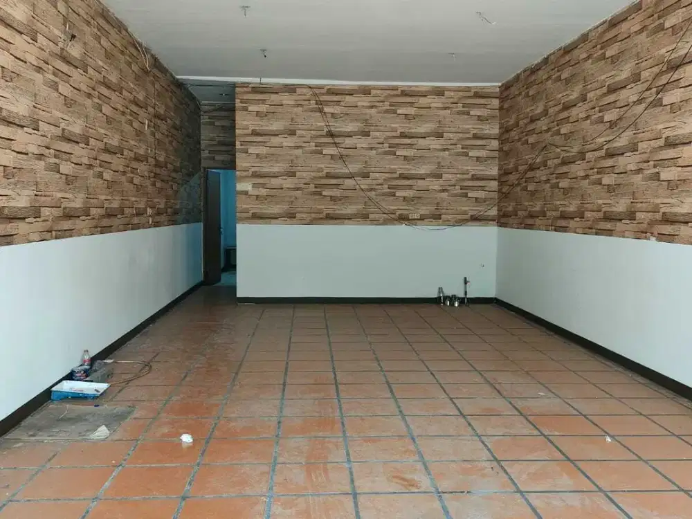 Ruko Strategis Siap Pakai di Taman Kopo Indah 3 Bandung