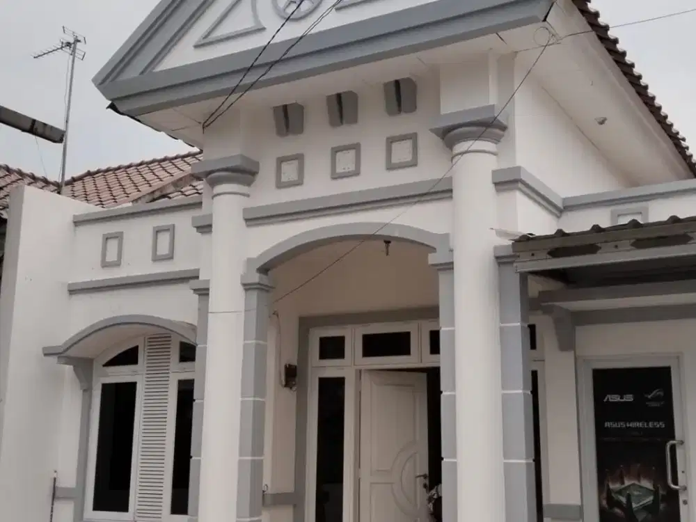 L111M. Disewakan Rumah di Beruang Jababeka Cikarang