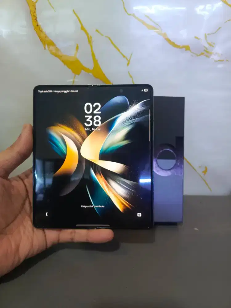 SAMSUNG Z FOLD 4 5G RAM 12/512GB ORIGINAL SEIN MULUS NORMAL

TAMPILAN