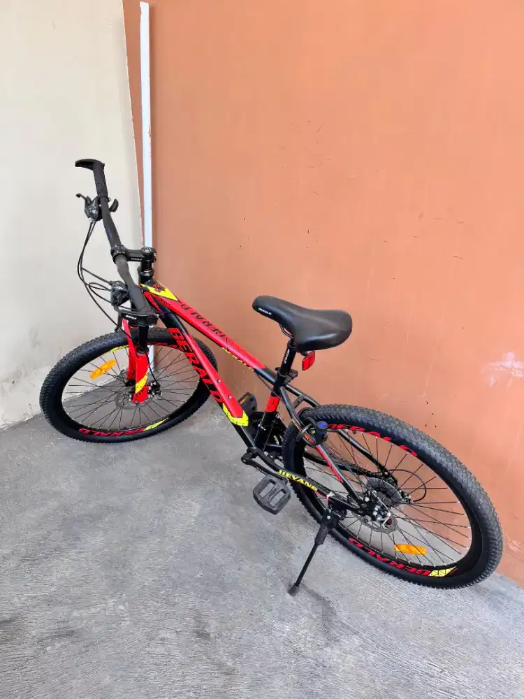 Sepeda Gunung MTB 24 / 26 GERALD JIEYANG