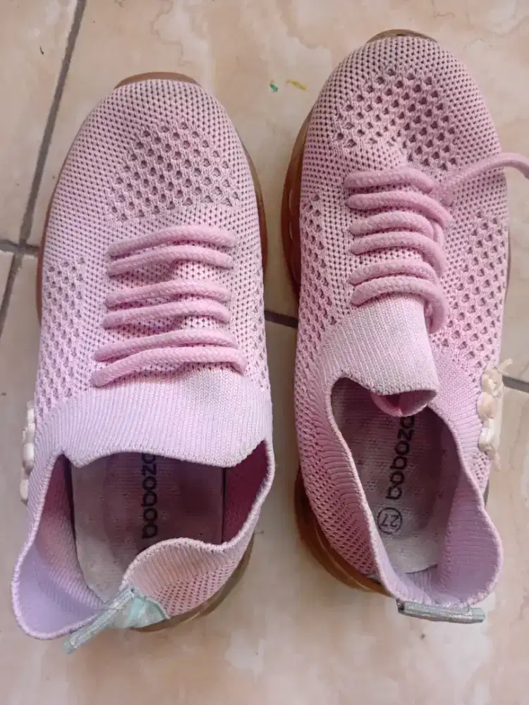 Sepatu Anak Perempuan