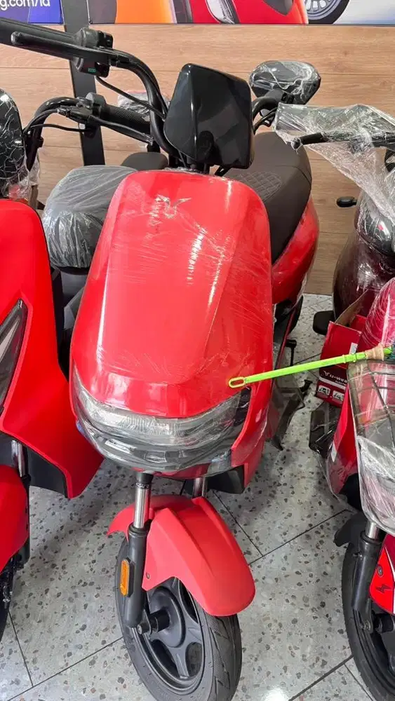 SEPEDA LISTRIK UWINFLY M70