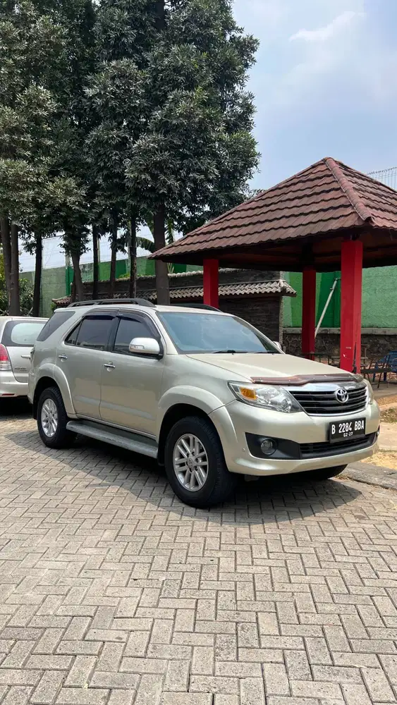 Toyota Fortuner 2.5 G 2012