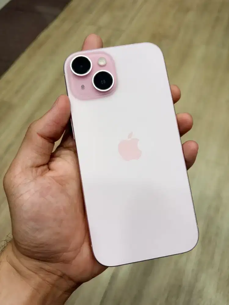 Iphone 15 128gb pink dan apple watch gen 2 44mm