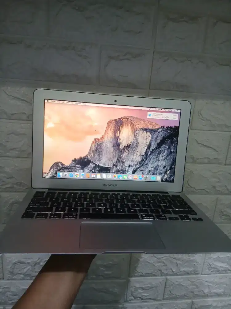 MACBOOK AIR 11' 2015