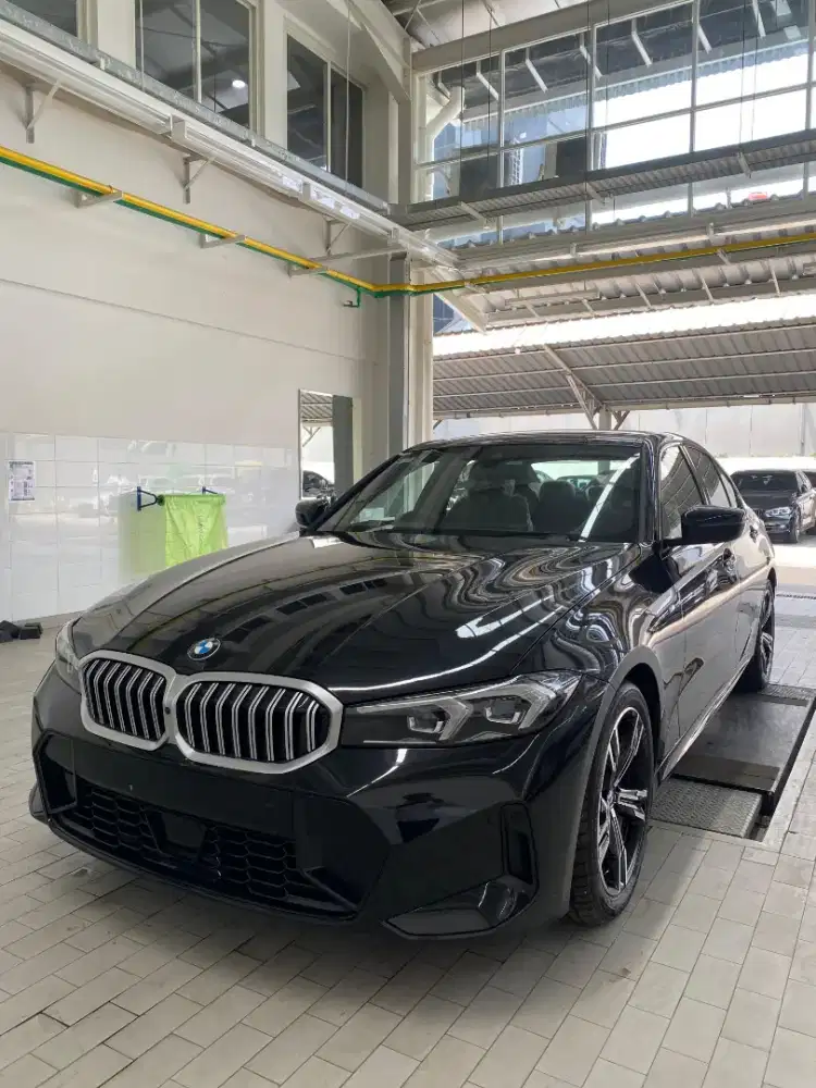 BMW 320i M sport Pro Like New!!!