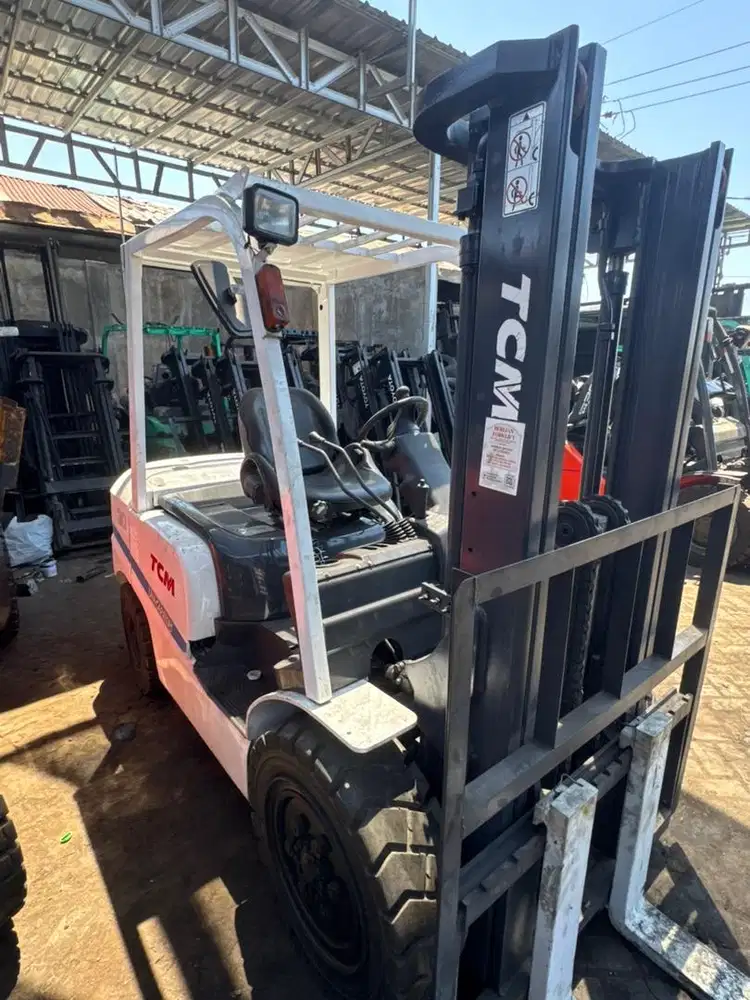Forklift Tcm 3 TON Manual Bekas Dijual