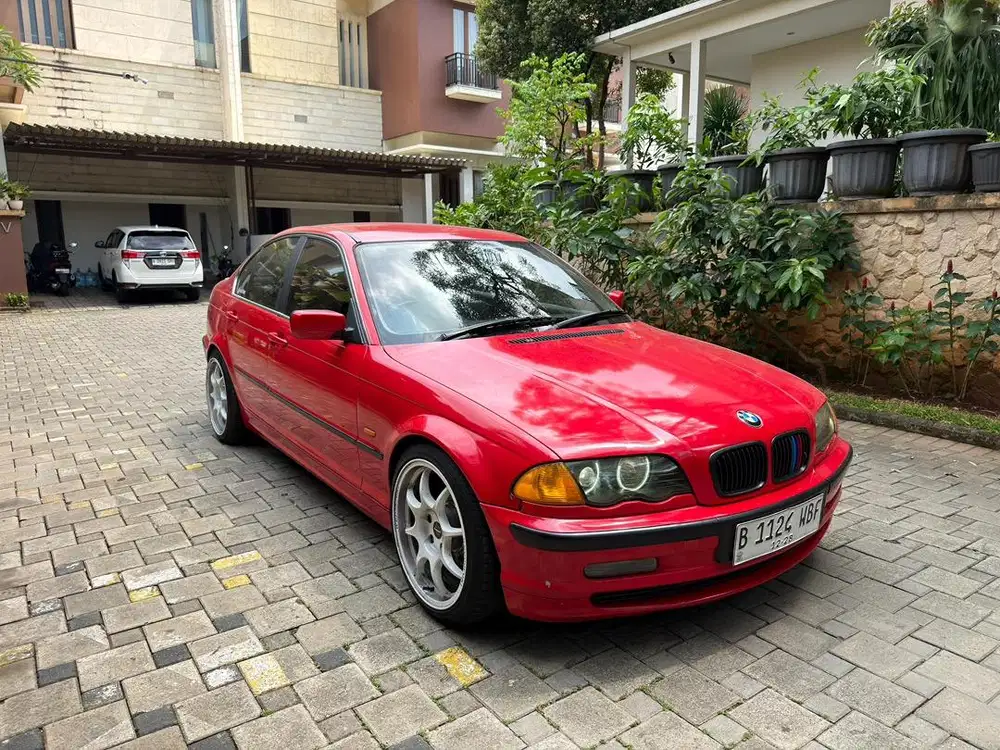BMW E46 AT (325i)