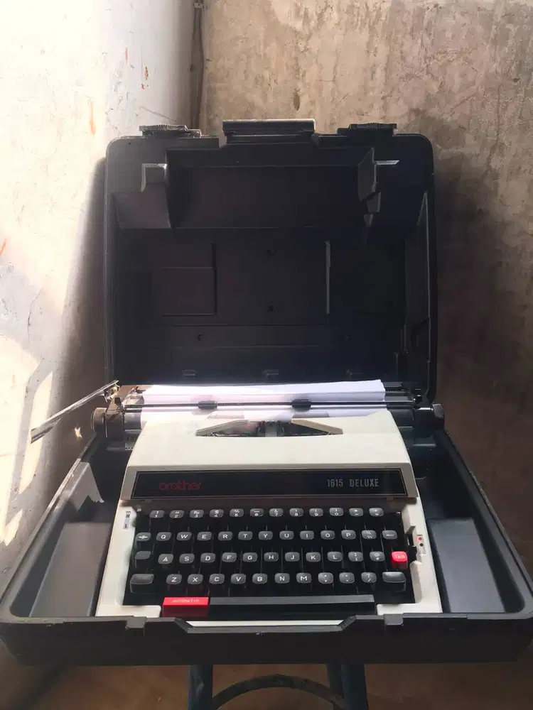 ⌨️ MESIN TIK BROTHER 1615 DELUXE – VINTAGE / BEKAS