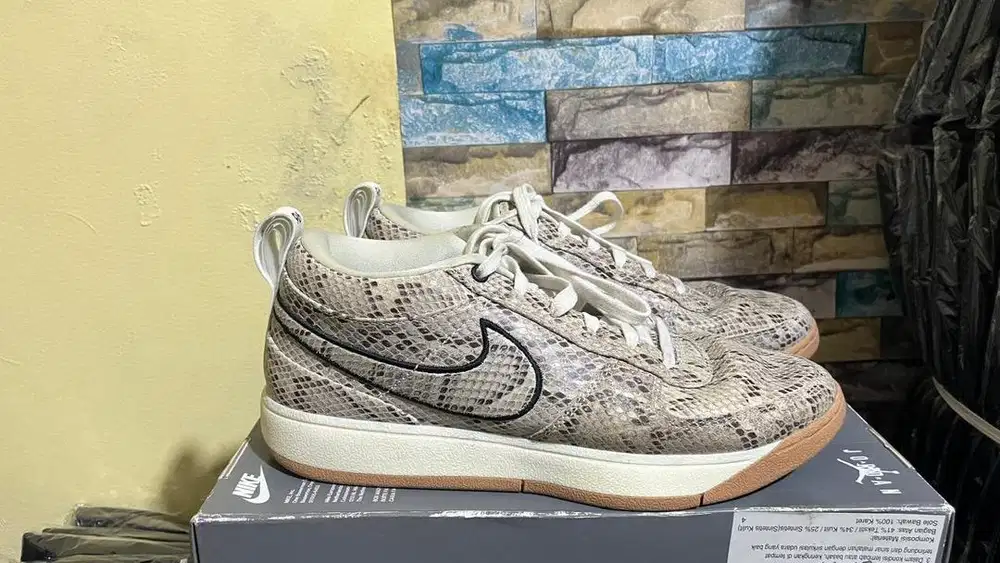 Nike Basket Book 1
