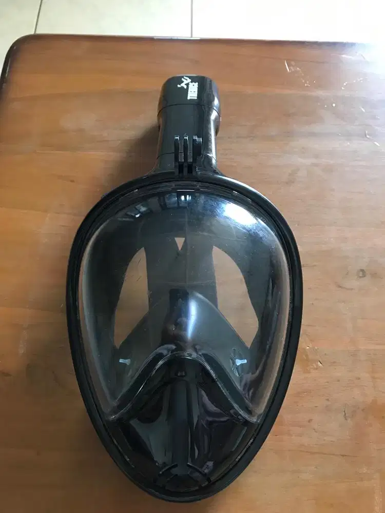 Kacamata snorkling
