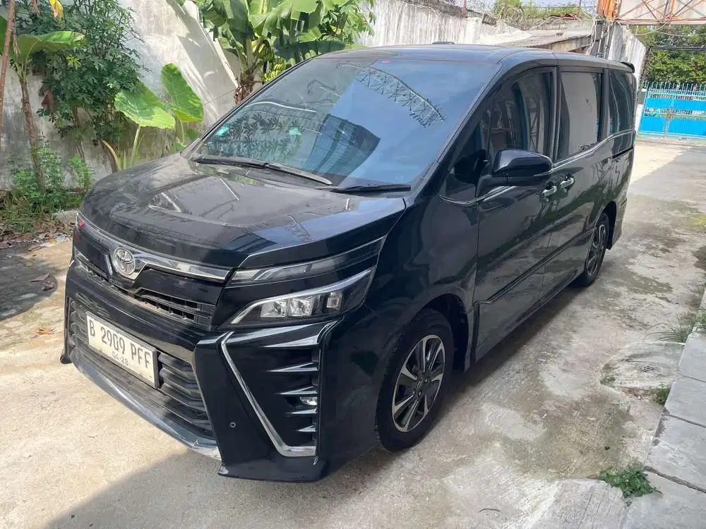 Toyota Voxy 2018 Bensin