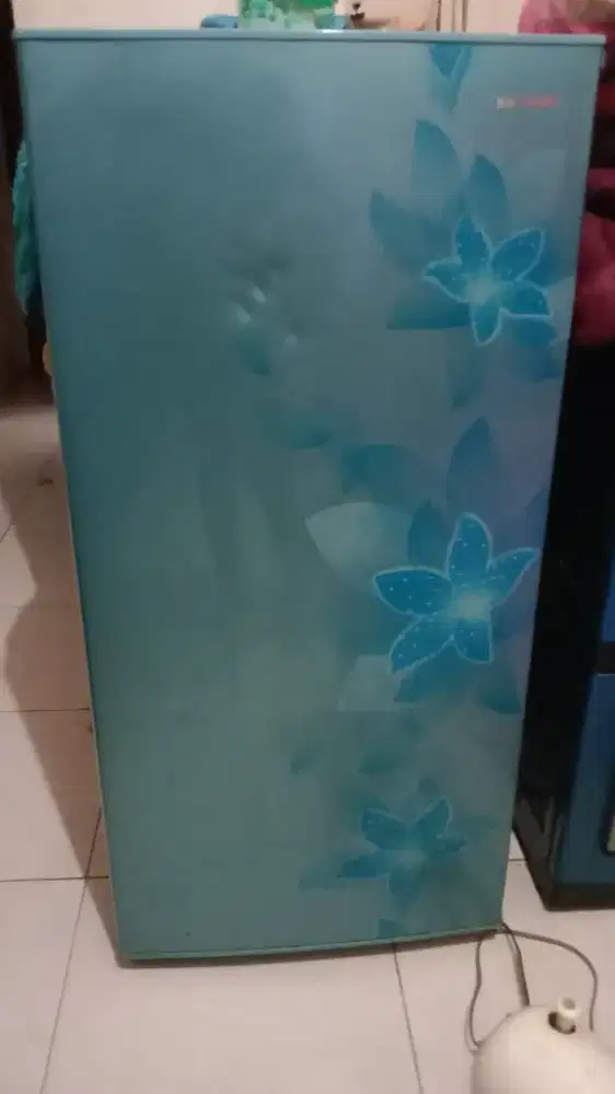 Di jual kulkas sahrp
