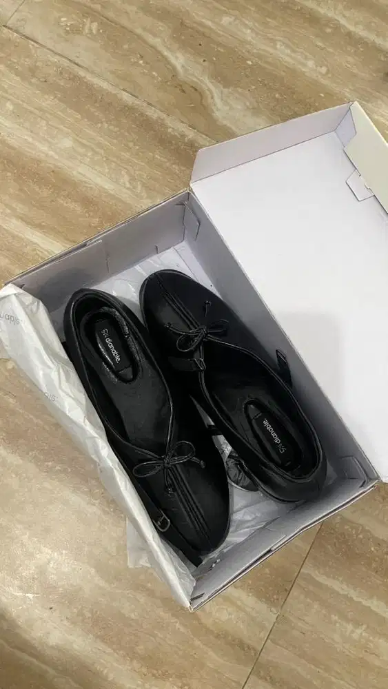 Sepatu Dianable Rachel Vamp Hitam