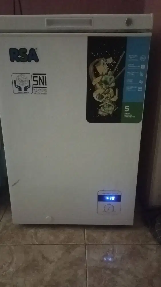 DIJUAL FREEZER BOX RSA