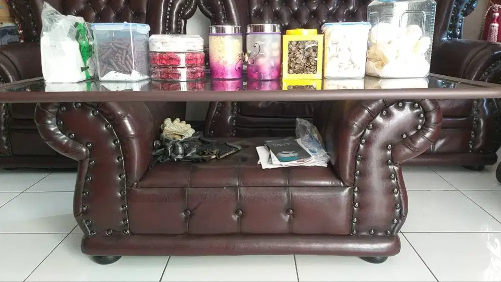 1 Set Sofa Klasik Elegan