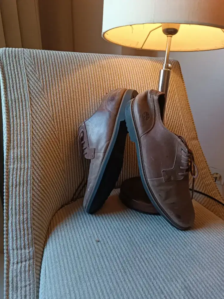 Sepatu Fashion Pria Branded